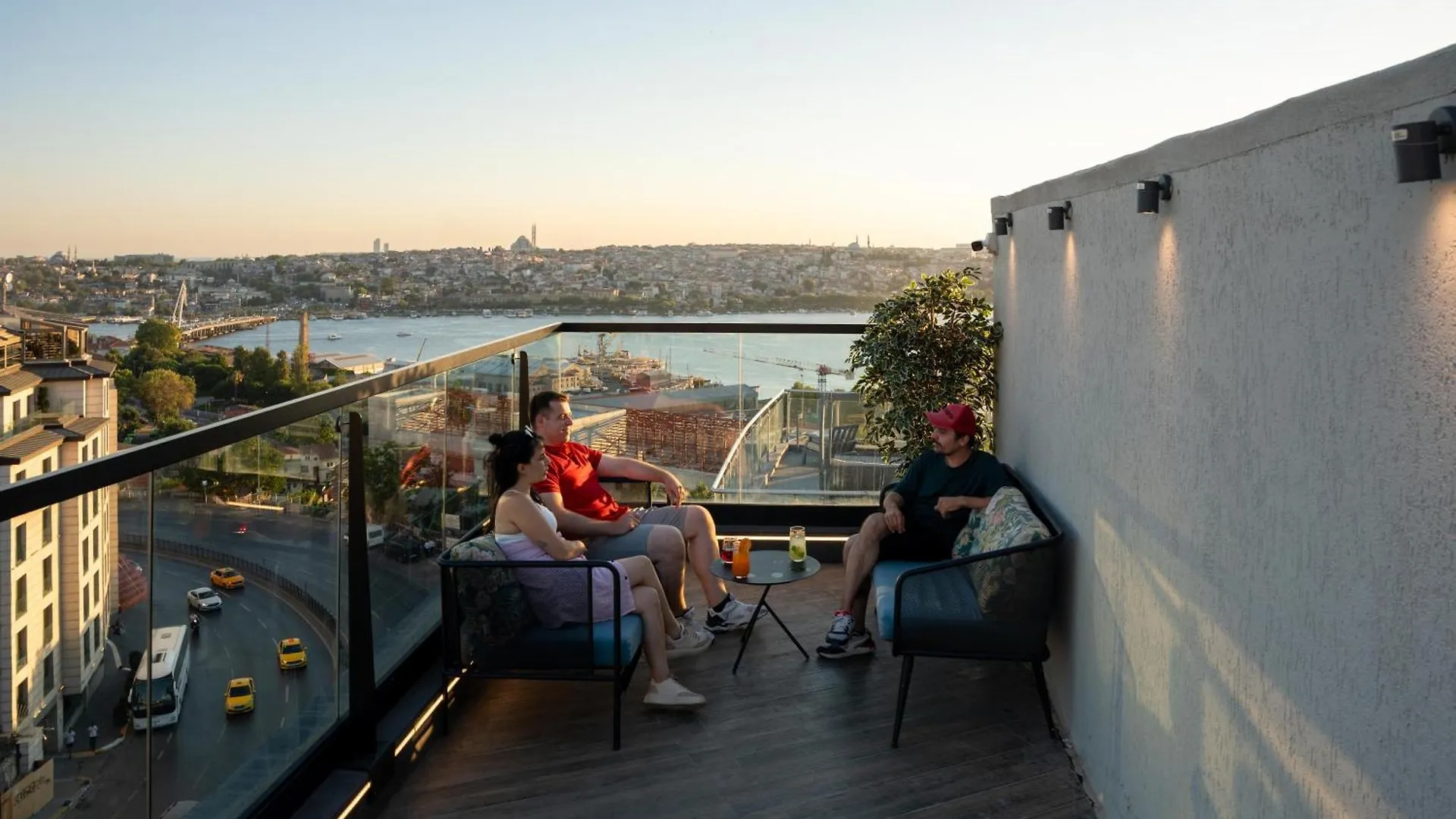 Hostel The Central House Istanbul Galata