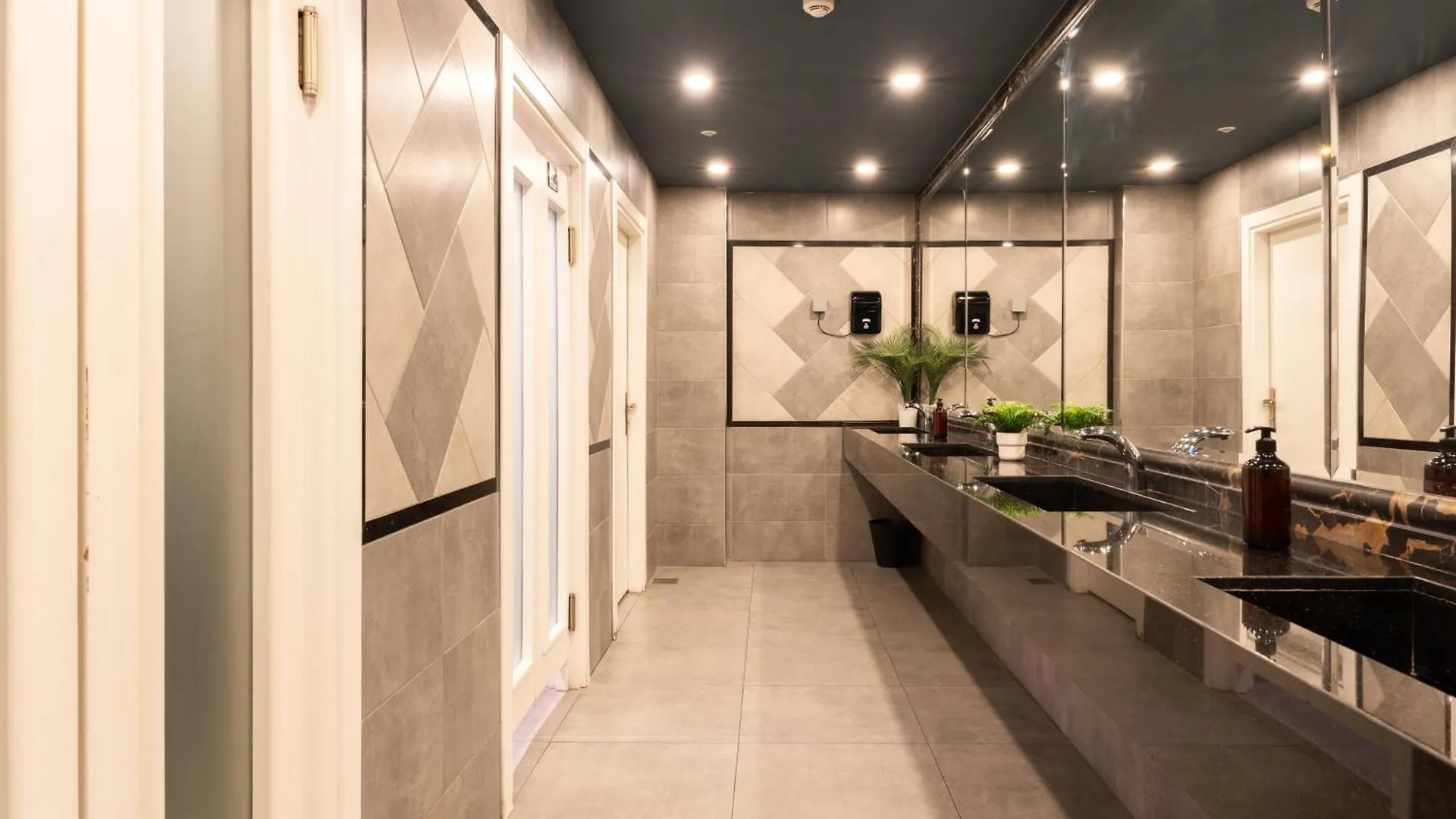 Hostel The Central House Istanbul Galata