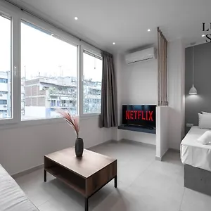 https://wallstreet-the-luxury-suites.hotelschalkidiki.net