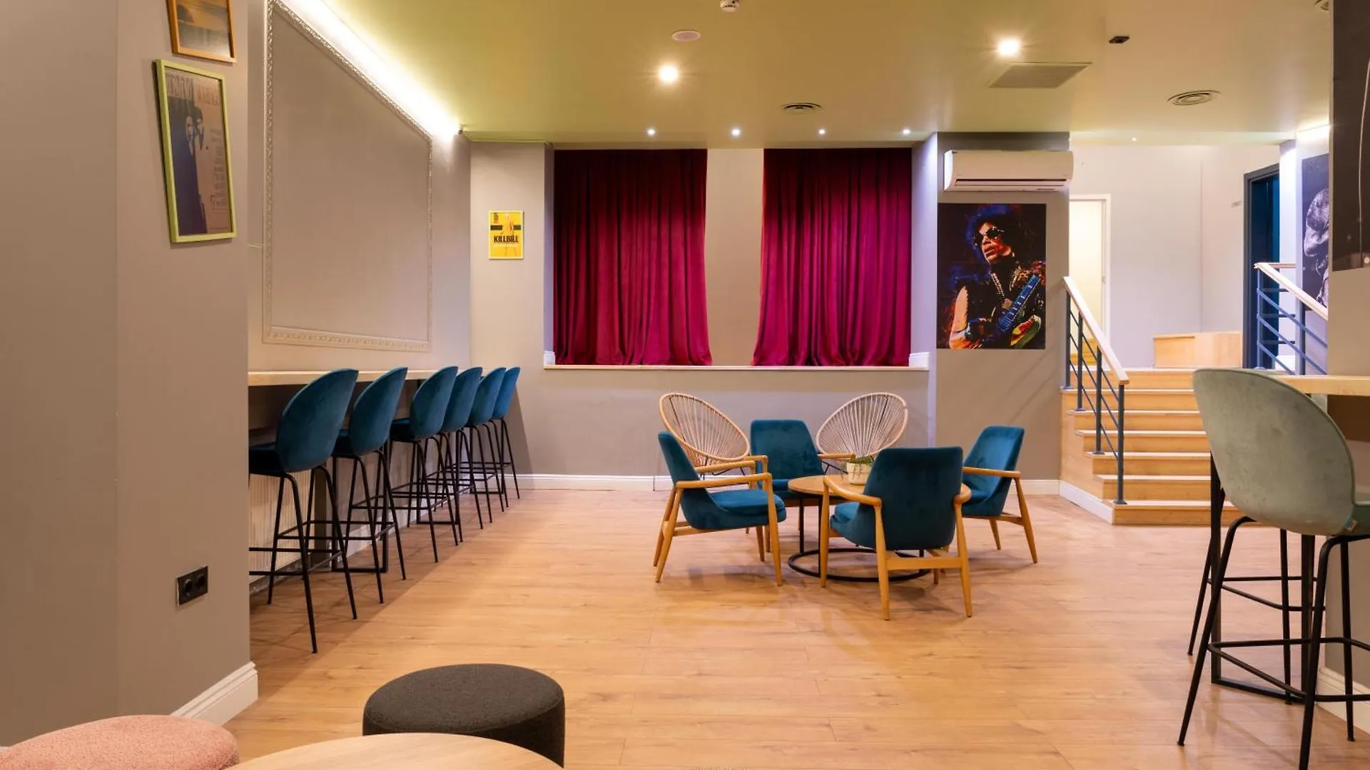 The Central House Istanbul Galata Hostel